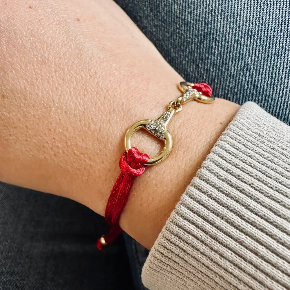 tess-products-equestrian-shop-armband-sam-goud-bit-rood-1