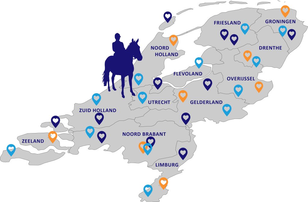 Kaart van Nederland met een aantal locaties waarop je (zorg-)professionals met affiniteit in de paardensport kunt vinden.